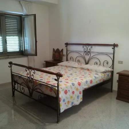 Rosa Di Calabria Bovalino Marina