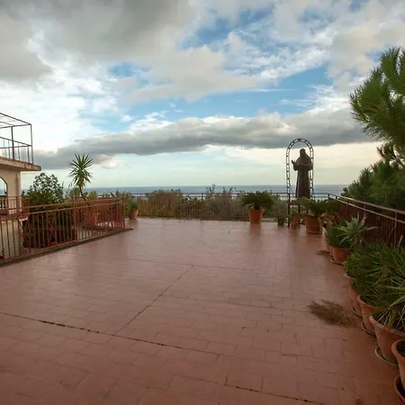 Rosa Di Calabria Bovalino Marina