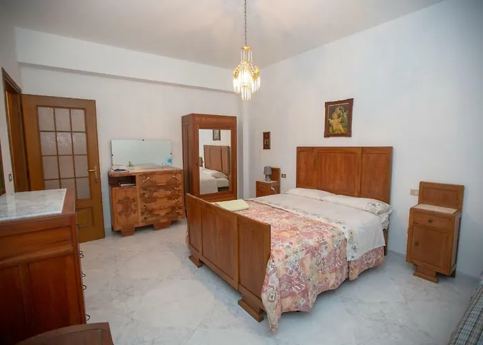 Rosa Di Calabria 招待所