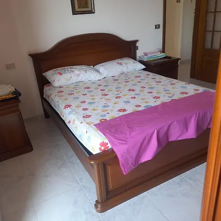 בית הארחה Rosa Di Calabria
