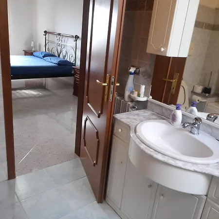 Guest house Rosa Di Calabria 3*