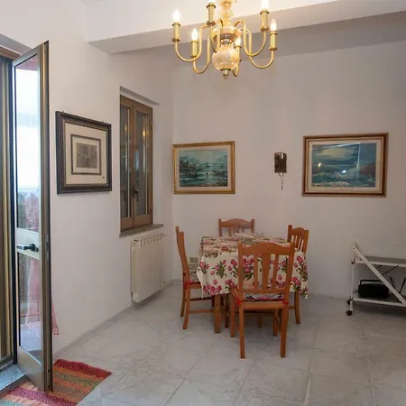 Affittacamere Rosa Di Calabria *