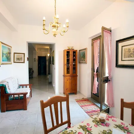 Rosa Di Calabria Guest house 3*