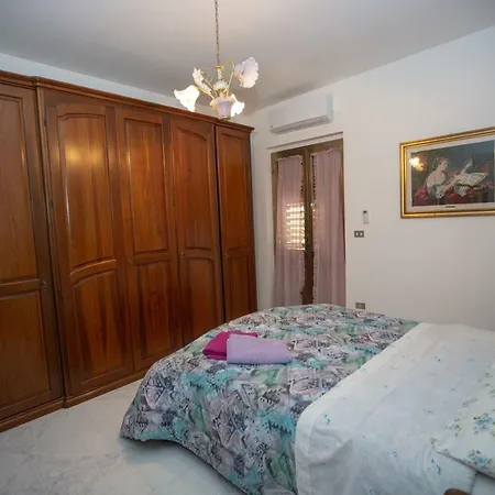 Rosa Di Calabria * Bovalino Marina