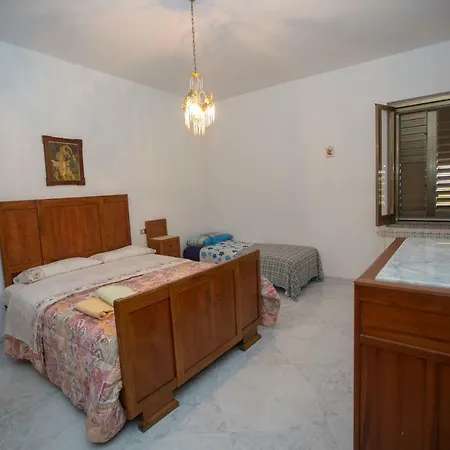 Rosa Di Calabria Gasthof Bovalino Marina