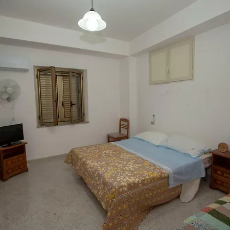 Guest house Rosa Di Calabria 3*