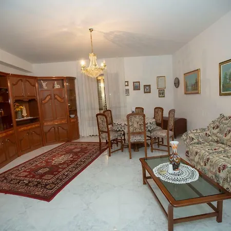 Rosa Di Calabria Guest house 3*