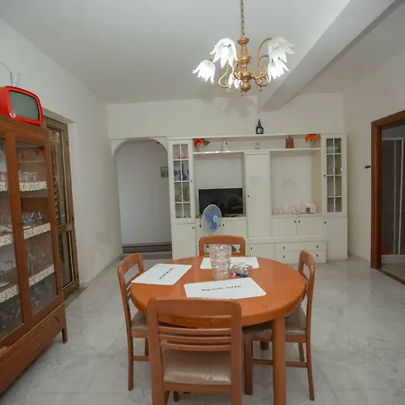 Rosa Di Calabria 3*